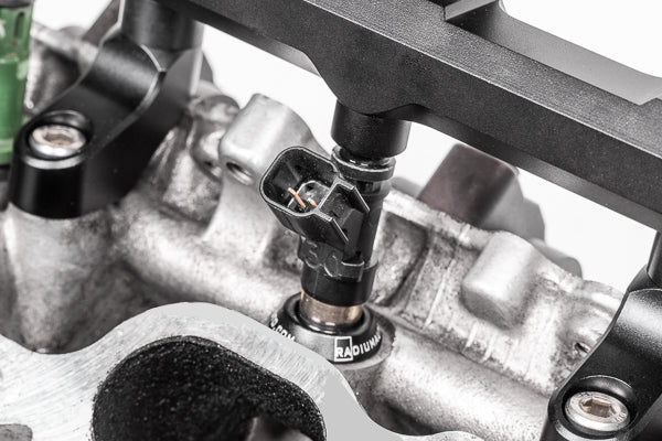 Radium Engineering Subaru Phase-I EZ30 Top Feed Conversion Fuel Rail Kit