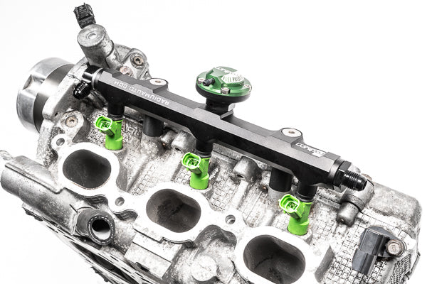Radium Engineering Subaru Phase-II EZ30/EZ36 Top Feed Conversion Fuel Rail Kit