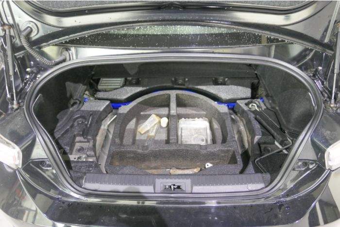 REAR STRUT BRACE
